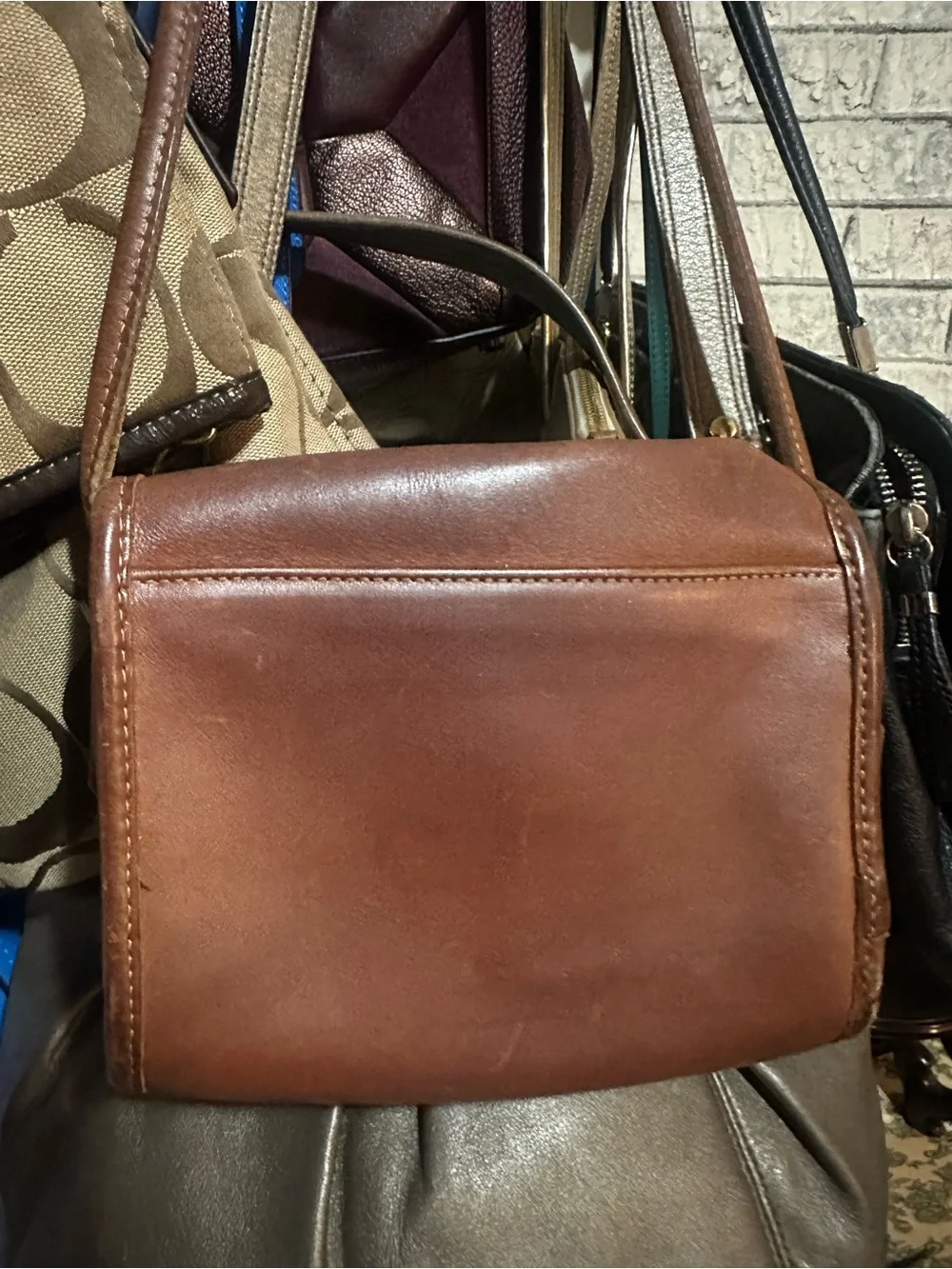 Vintage coach brown leather crossbody